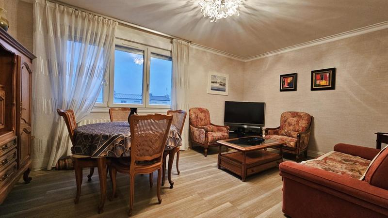 Maison - 105 m² - 6 pièces