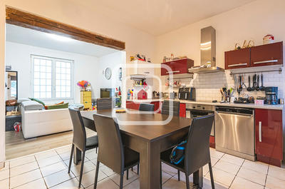 Maison - 86 m² - 5 pièces