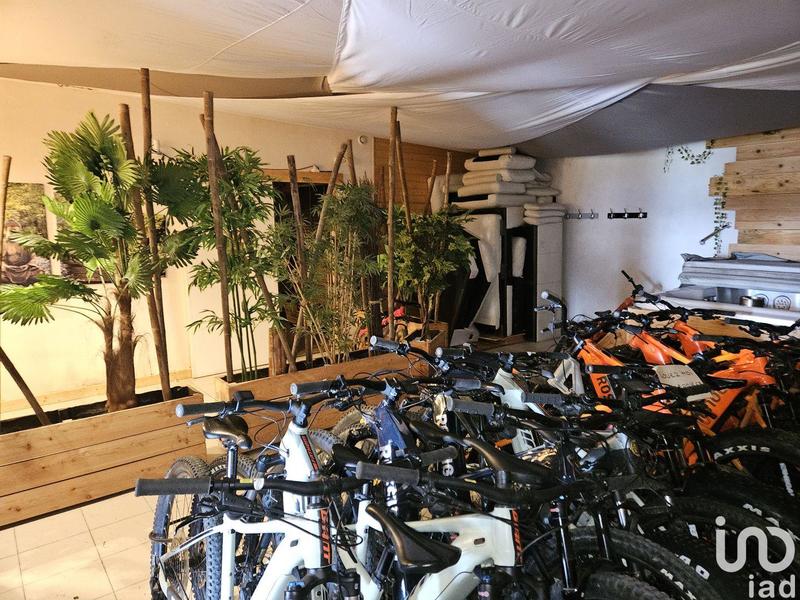 Local commercial - 171 m²