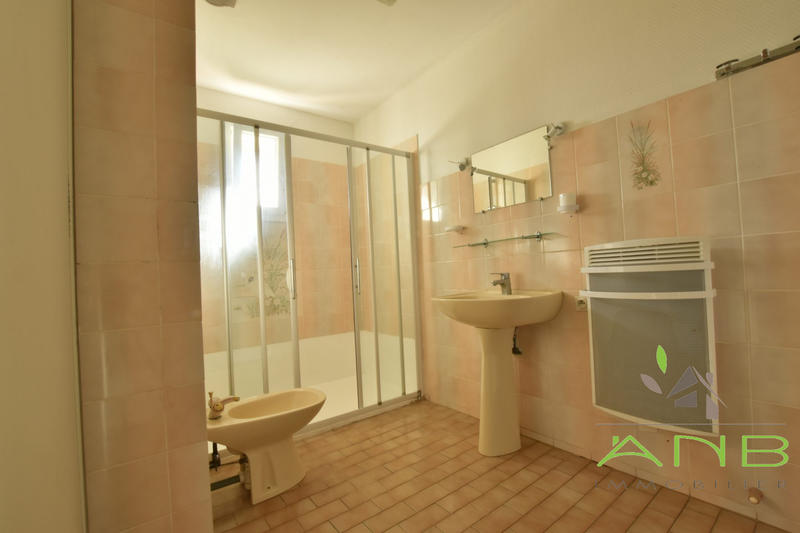 Maison - 102 m² - 6 pièces