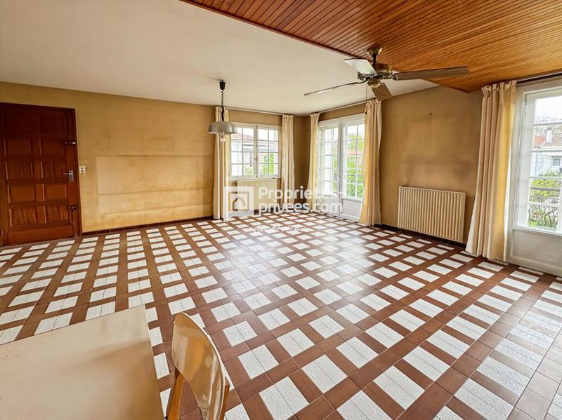 Maison - 160 m² - 6 pièces