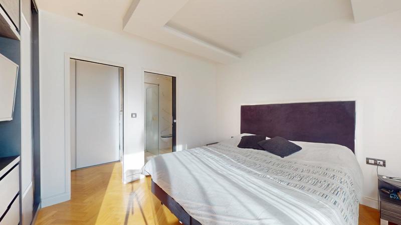 Appartement - 130 m² - 5 pièces