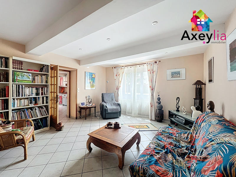 Maison - 140 m² - 5 pièces