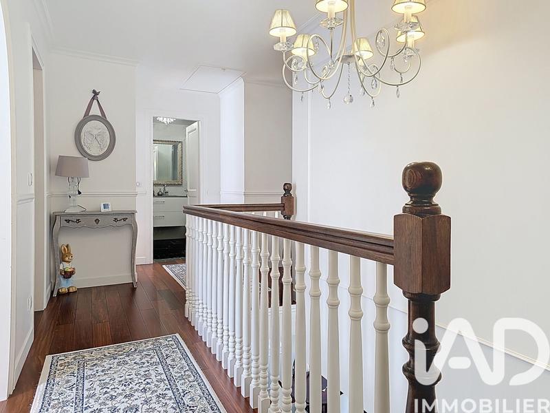 Maison - 170 m² - 7 pièces