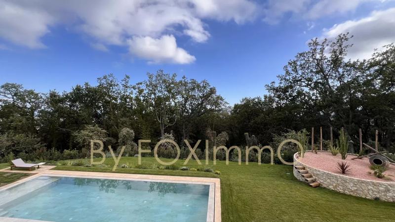 Villa - 180 m² - 6 pièces