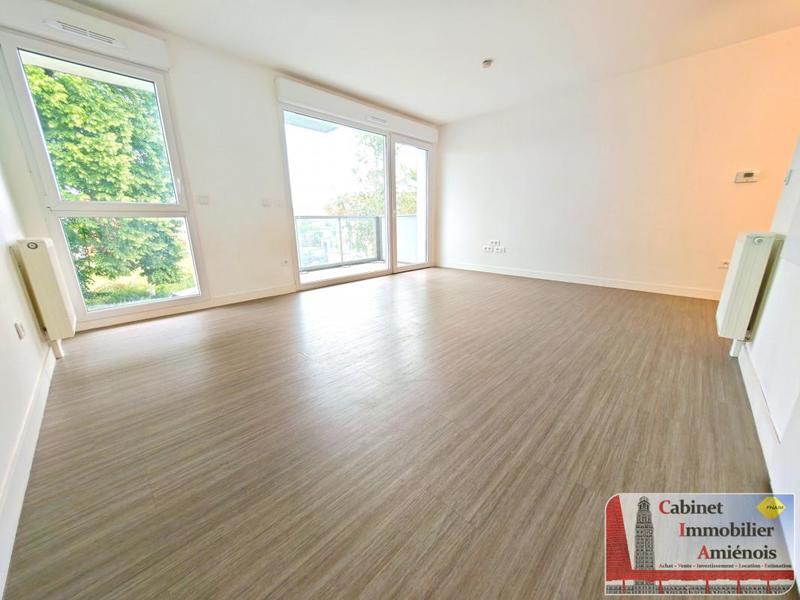 Studio - 30 m² - 1 pièce