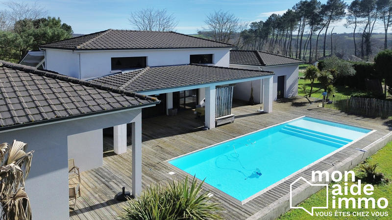 Maison contemporaine - 185 m² - 5 pièces