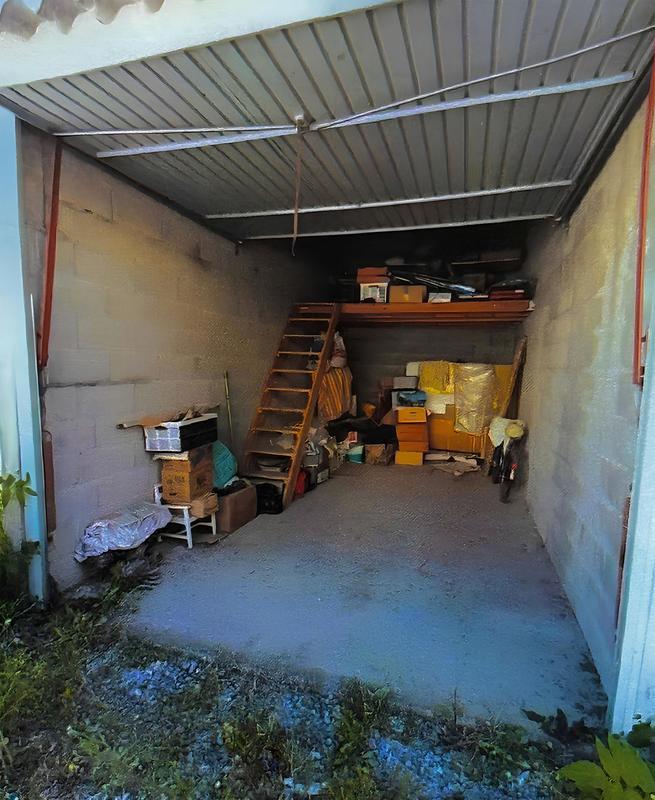 Parking / Garage - 18 m²