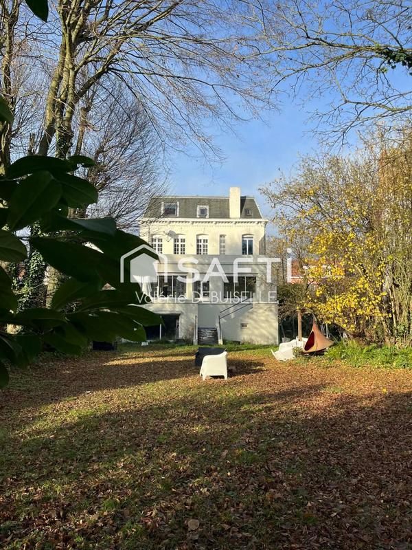 Maison de maîtres - 314 m² - 10 pièces