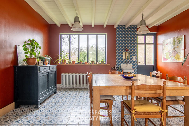 Maison - 220 m² - 8 pièces