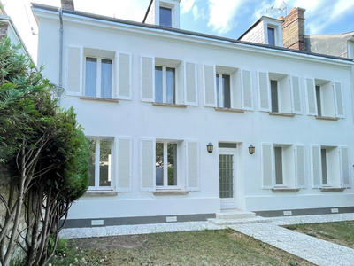 Maison - 140 m² - 6 pièces