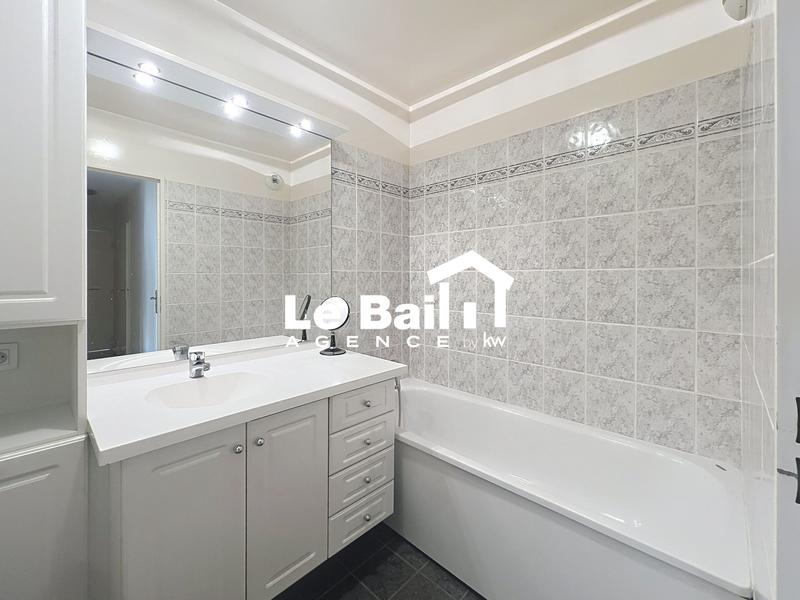 Appartement - 82 m² - 4 pièces