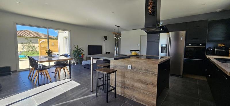 Maison - 106 m² - 4 pièces