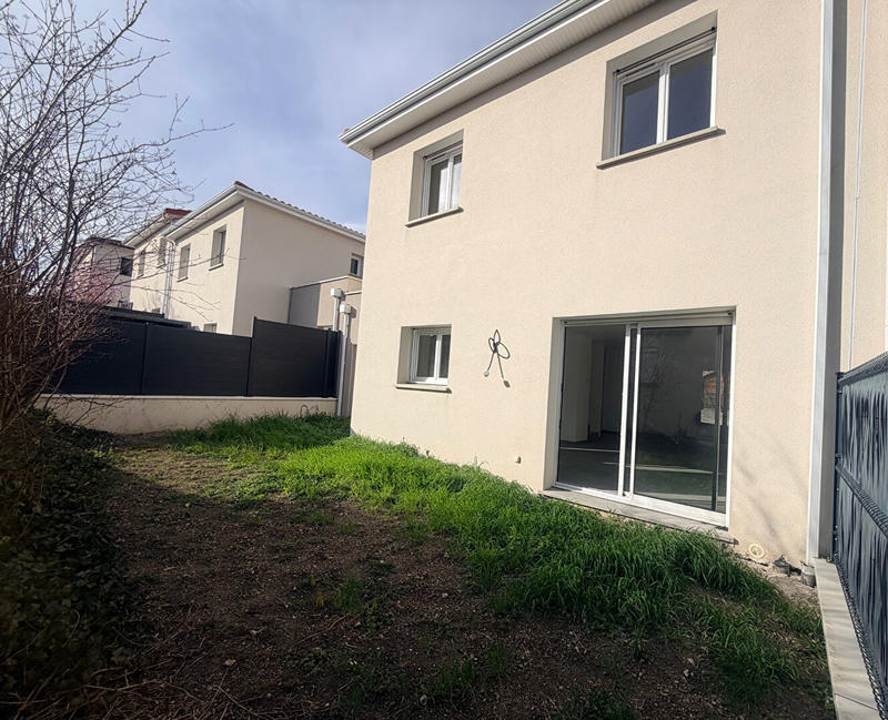 Maison - 99 m² - 4 pièces