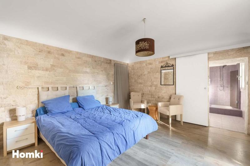 Maison - 500 m² - 7 pièces