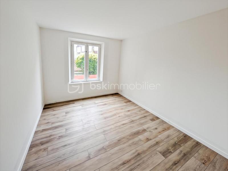Appartement - 98 m² - 5 pièces
