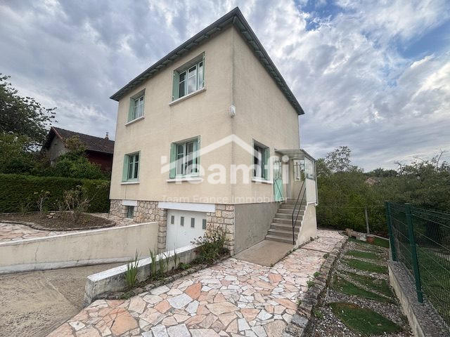 Maison - 114 m² - 7 pièces