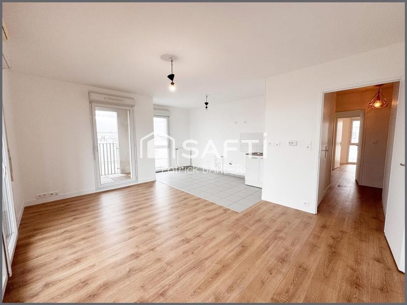 Appartement - 85 m² - 5 pièces