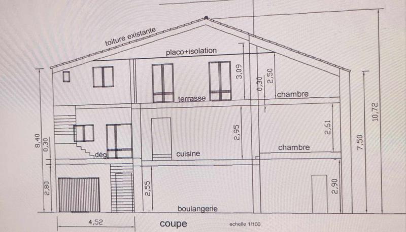Maison - 250 m² - 6 pièces