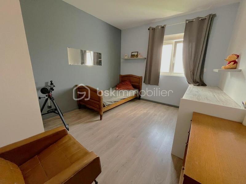 Maison - 137 m² - 6 pièces