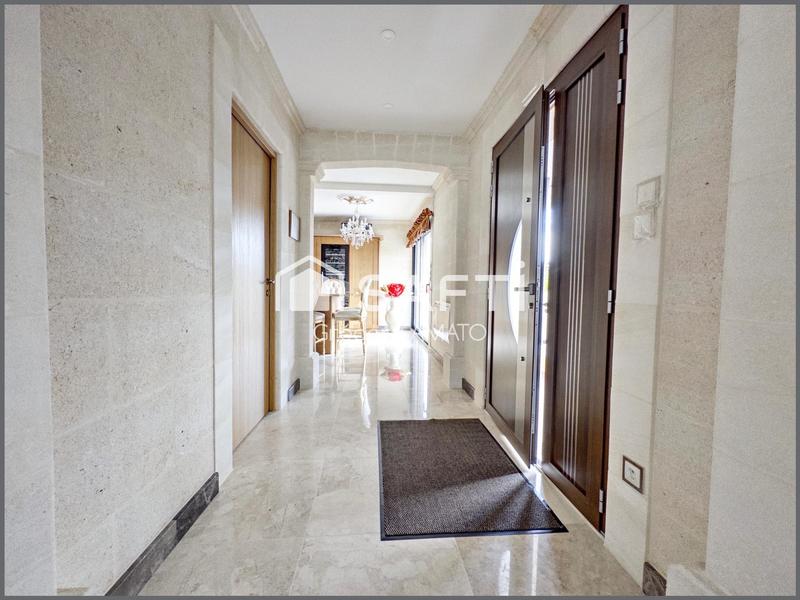 Maison - 101 m² - 6 pièces