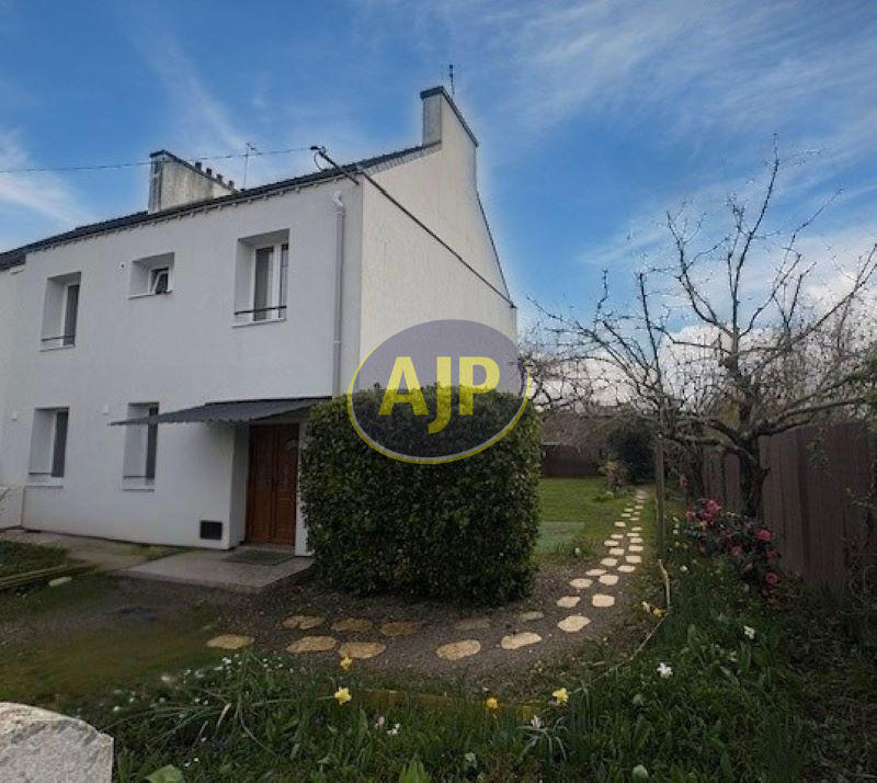 Maison - 120 m² - 6 pièces