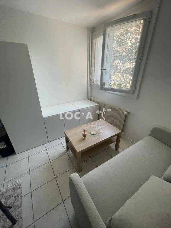 Studio - 15 m² - 1 pièce