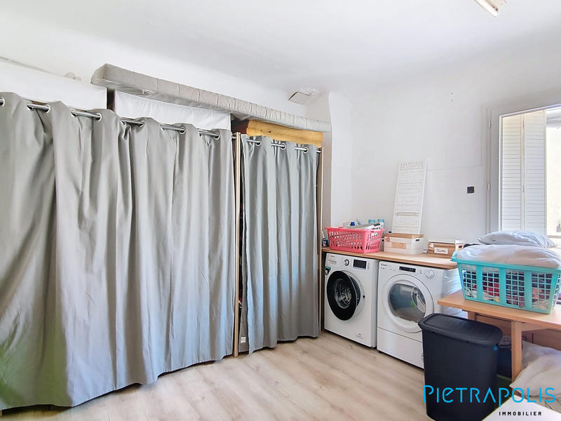 Maison - 260 m² - 5 pièces