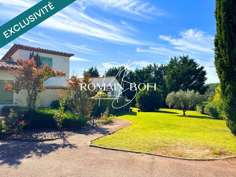 Maison - 235 m² - 6 pièces