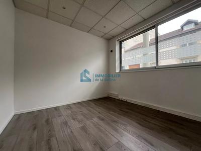 Bureau - 50 m² - 4 pièces