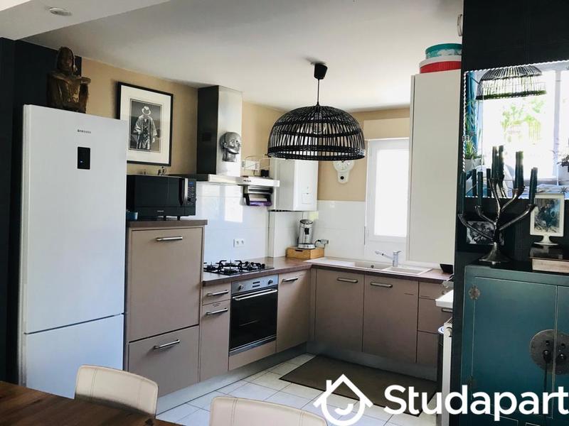 Chambre - 12 m² - 1 pièce