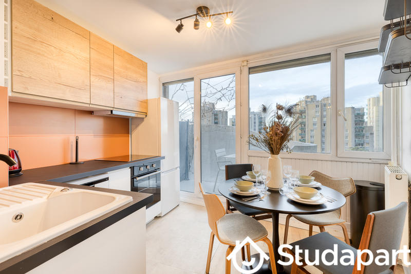 Chambre - 11 m² - 1 pièce