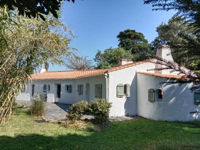 Maison - 141 m² - 6 pièces