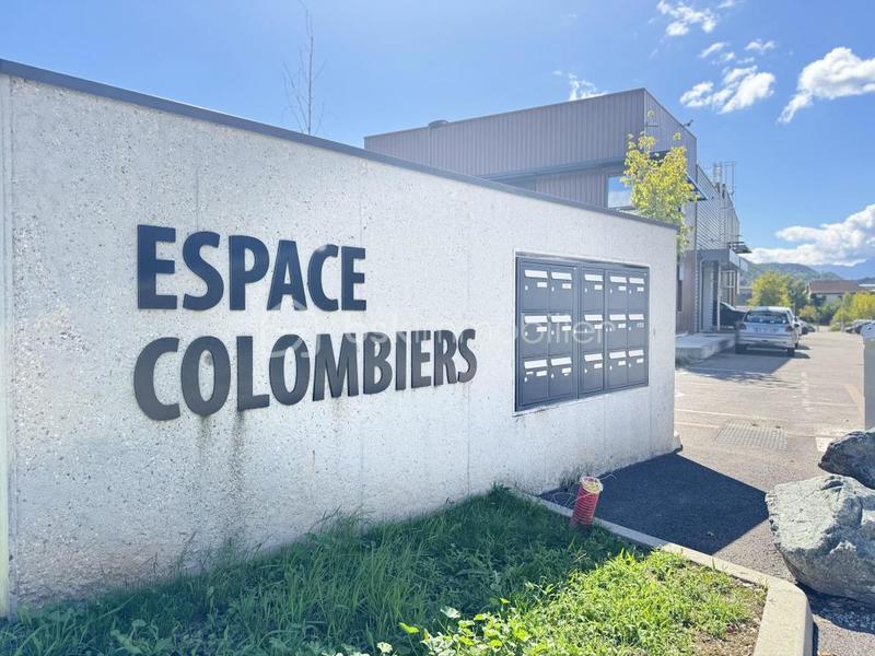 Bureau - 341 m² - 2 pièces