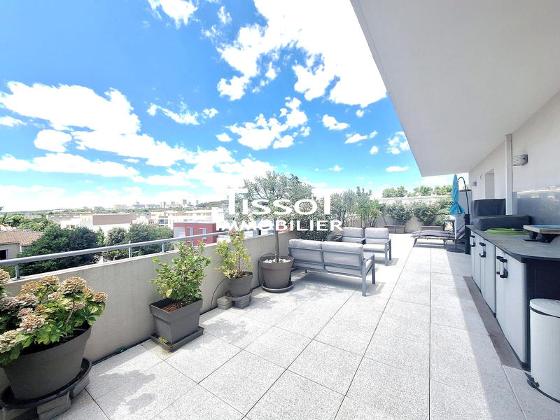 Appartement - 95 m² - 4 pièces