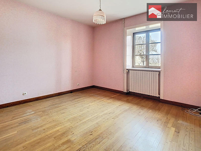 Maison - 234 m² - 7 pièces