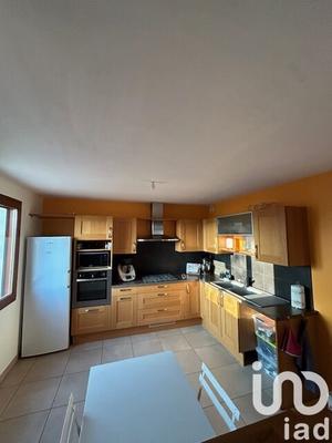 Maison - 216 m² - 6 pièces