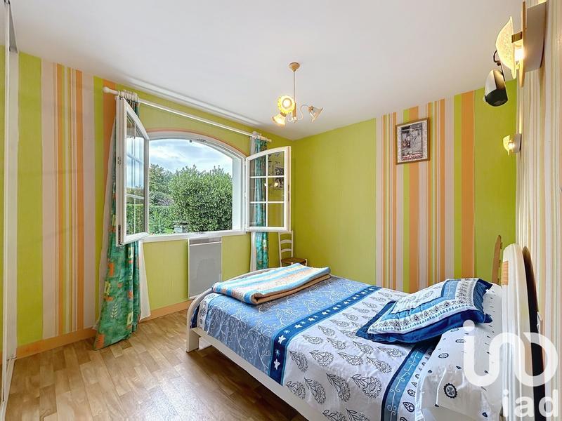 Maison - 180 m² - 7 pièces