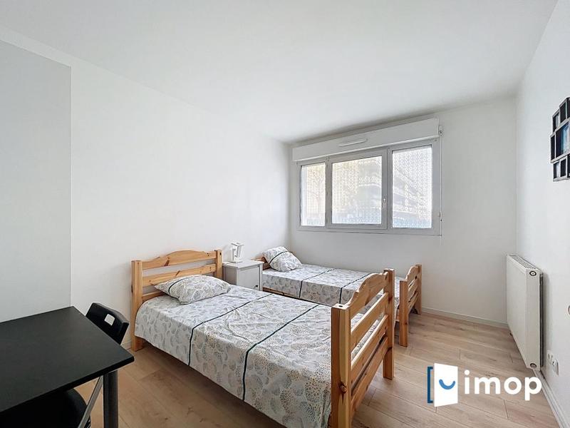 Appartement - 82 m² - 4 pièces