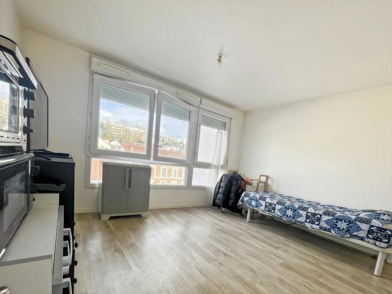 Studio - 24 m² - 1 pièce