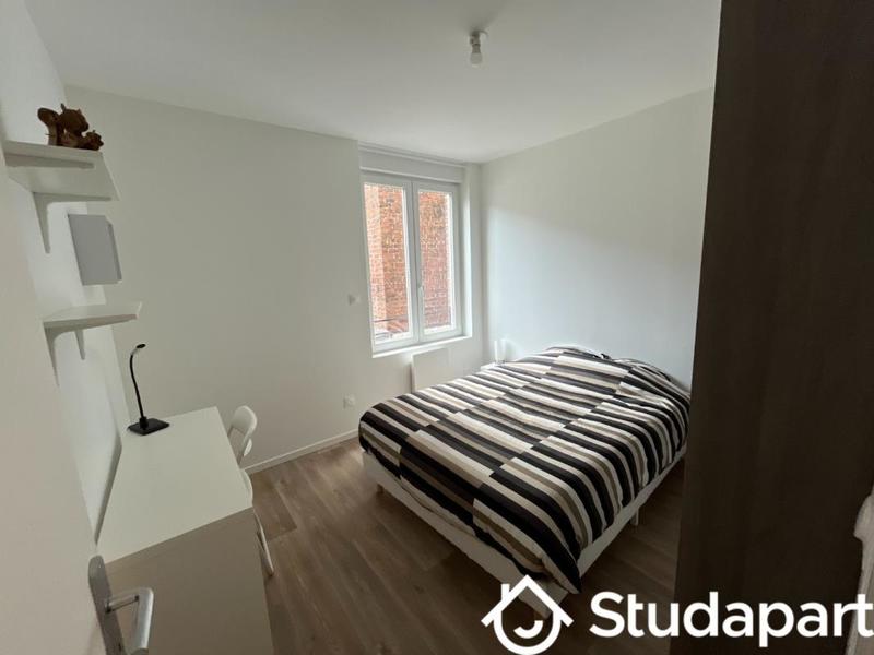 Chambre - 10 m² - 1 pièce