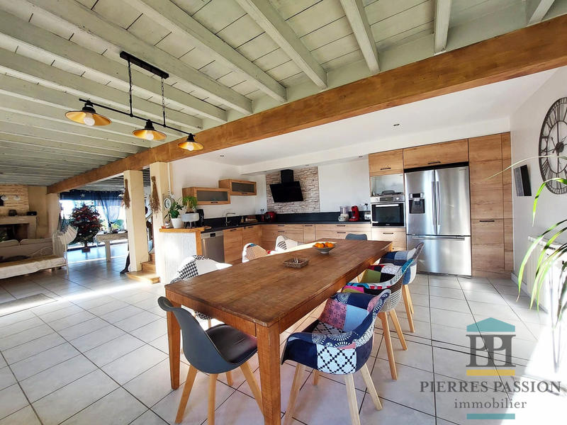 Maison ancienne - 250 m² - 7 pièces