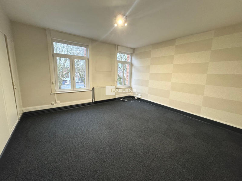 Local commercial - 748 m²