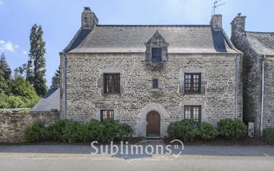 Maison - 231 m² - 9 pièces