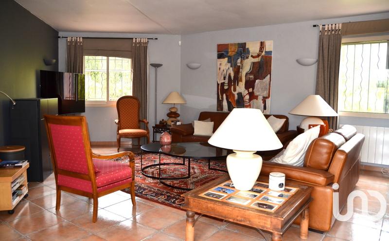 Maison - 230 m² - 6 pièces