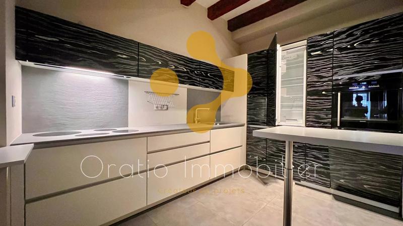 Appartement - 171 m² - 5 pièces