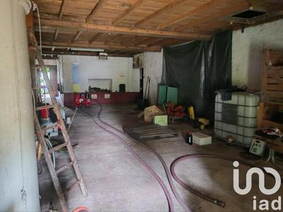 Maison - 260 m² - 3 pièces