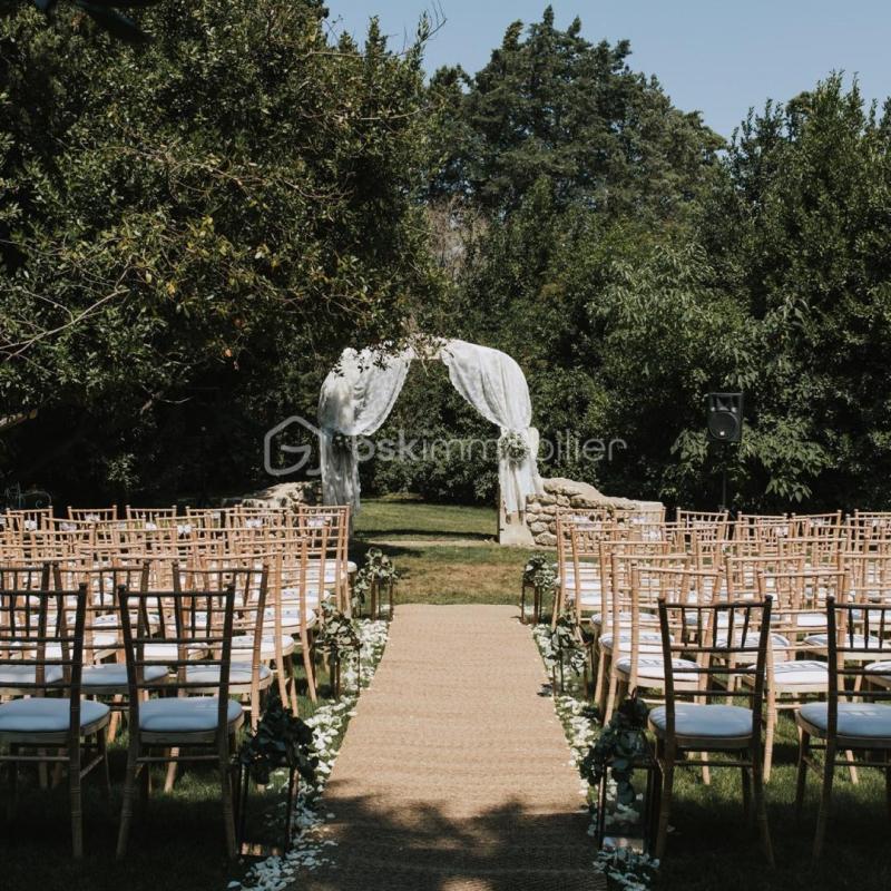 Bureau - 2 360 m² - 40 pièces