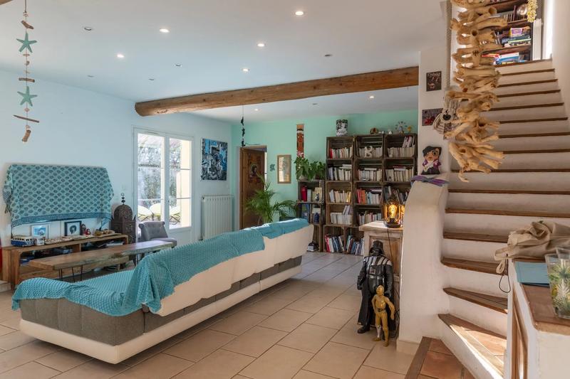 Villa - 137 m² - 6 pièces