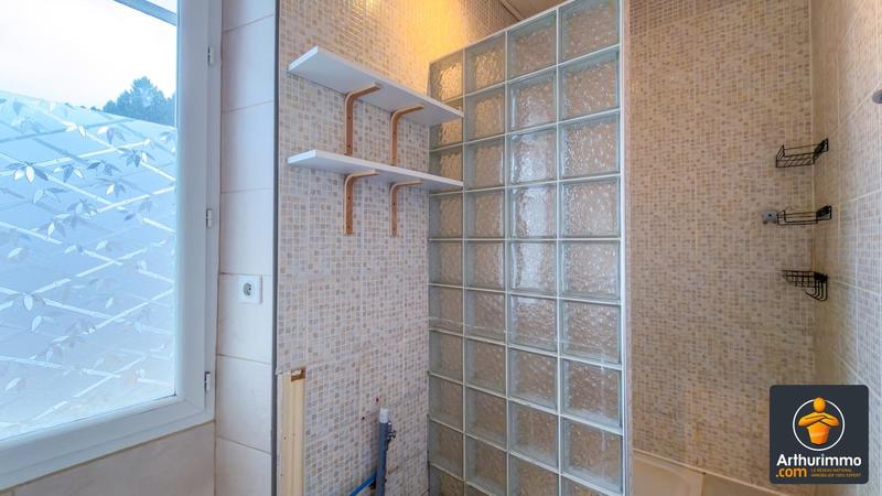 Maison - 90 m² - 3 pièces